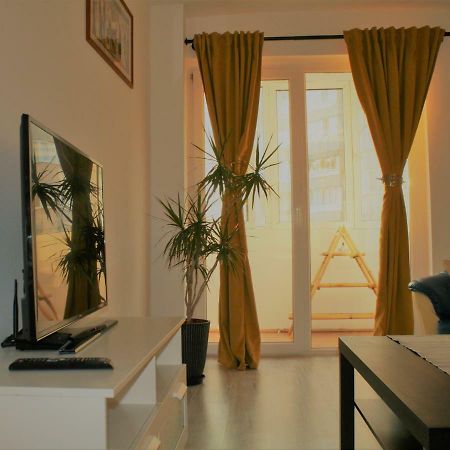 Casa Peterfi - Apartment With 3 Bedrooms And Spacious Living Room Târgu-Mureş Exterior foto