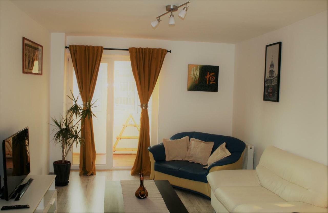 Casa Peterfi - Apartment With 3 Bedrooms And Spacious Living Room Târgu-Mureş Exterior foto