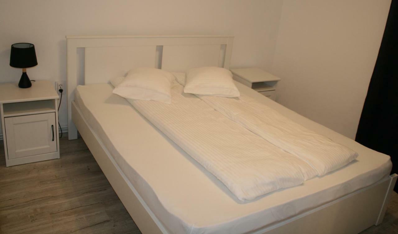 Casa Peterfi - Apartment With 3 Bedrooms And Spacious Living Room Târgu-Mureş Exterior foto